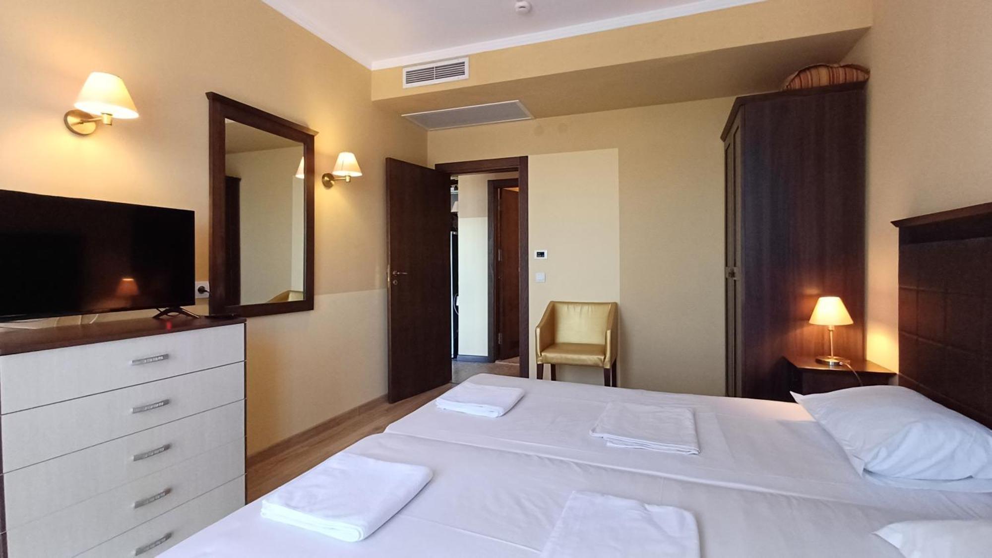 Royal Beach Private Apartments Slăntjev Brjag Exteriör bild