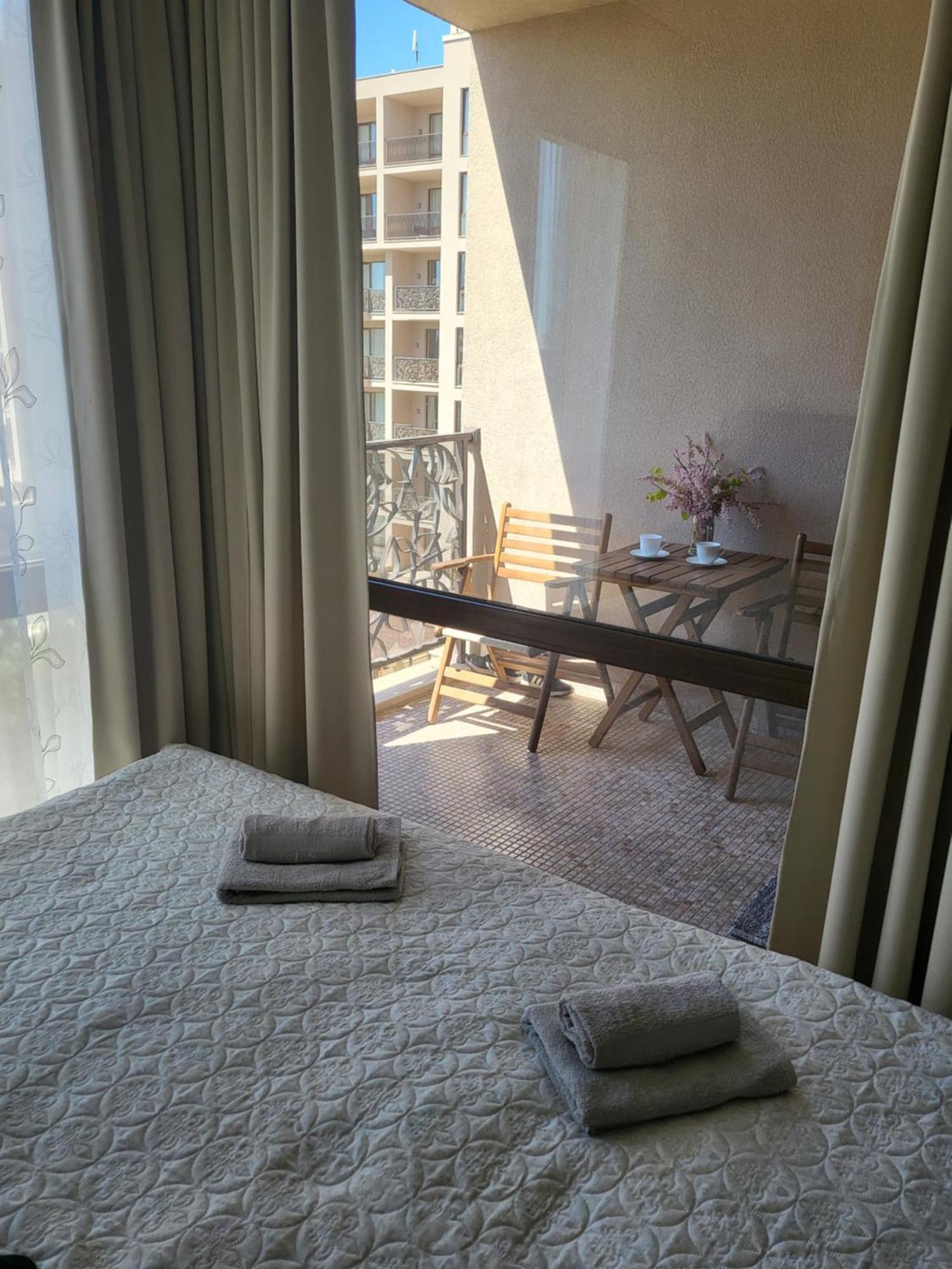 Royal Beach Private Apartments Slăntjev Brjag Rum bild